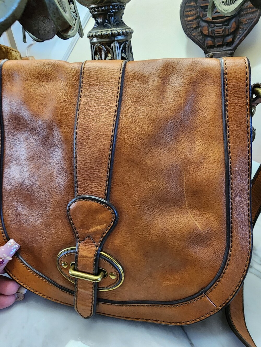 Fossil Leather Crossbody Saddle Bag Brown Key Charm Flap Purse Adjustable Strap - Picture 7 of 16